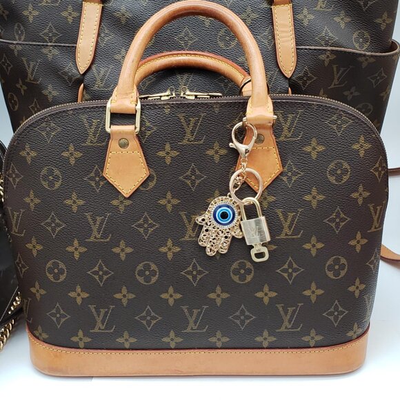 Authentic Louis Vuitton Lock & Key with unbranded Bagcharm, Keycharm, Keychain - Picture 8 of 8